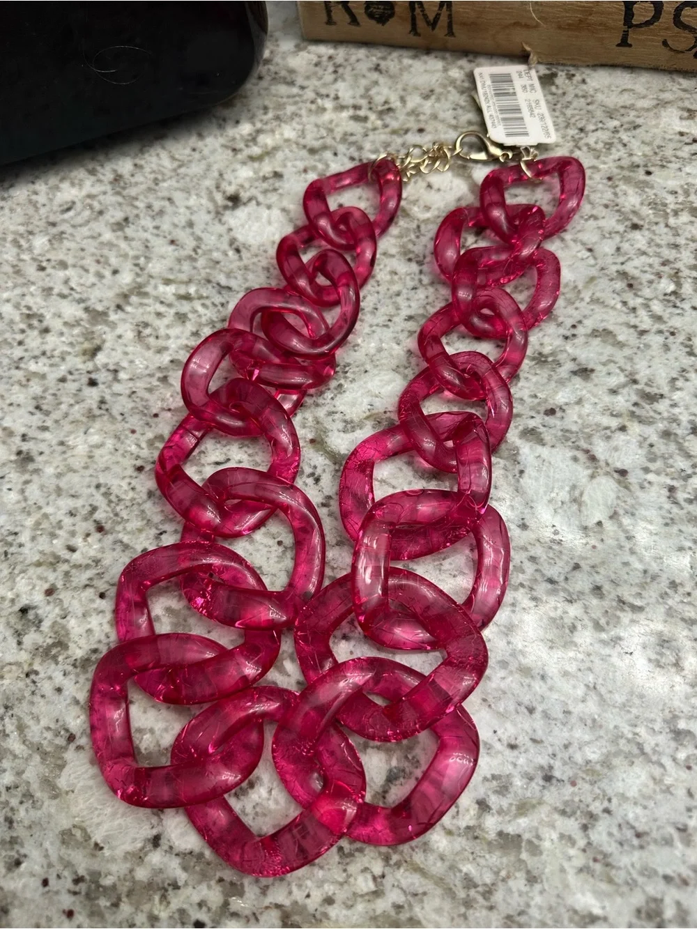 NWT Pink crackled Resin Link Necklace - Women's Statement necklace